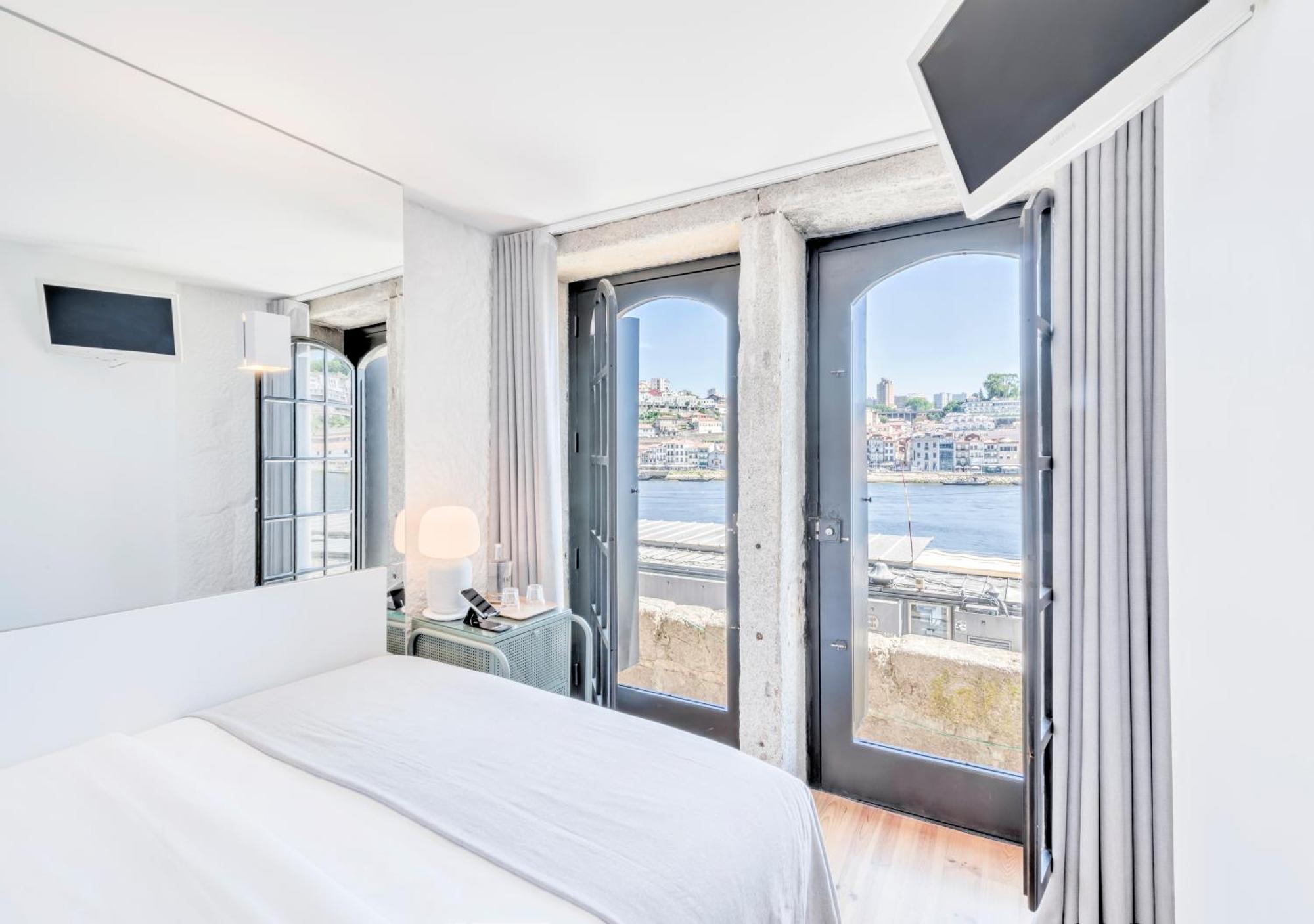 Oporto Street Fonte Taurina - Riverfront Suites (Adults Only) Ruang foto
